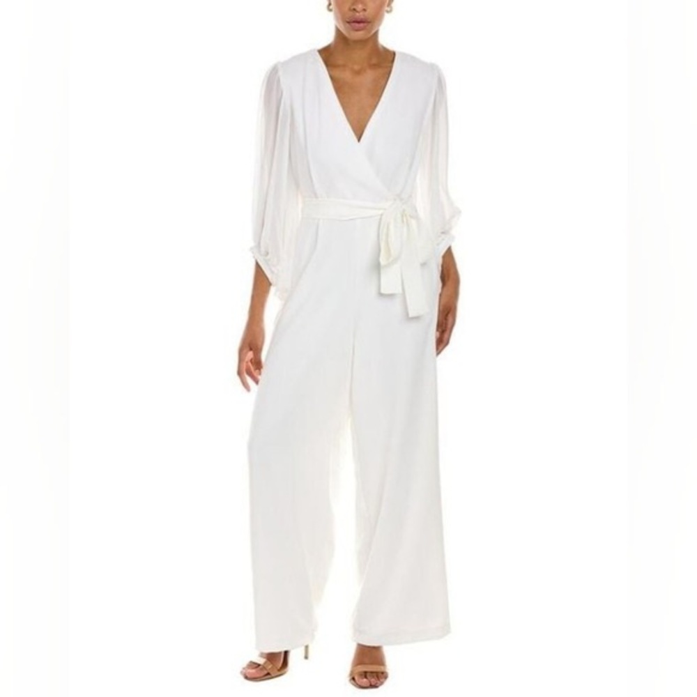 NWOT Donna Ricco [6] WoMens White Tumpsuit